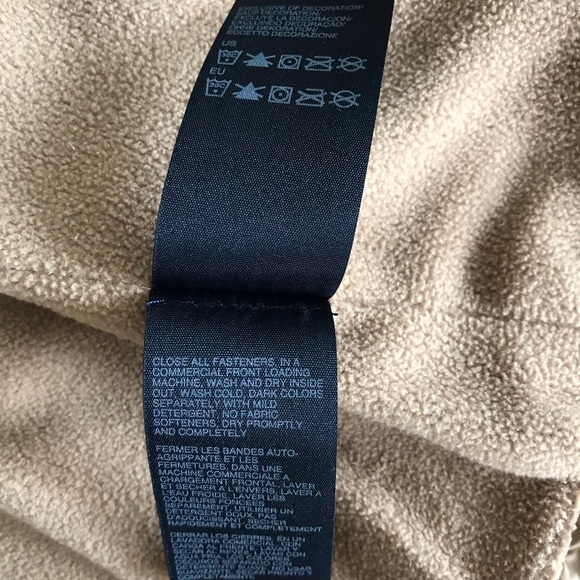 Tommy Hilfiger Vest - Picture 10 of 10